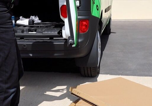 Package Removal kitset assembler removing cardboard packaging