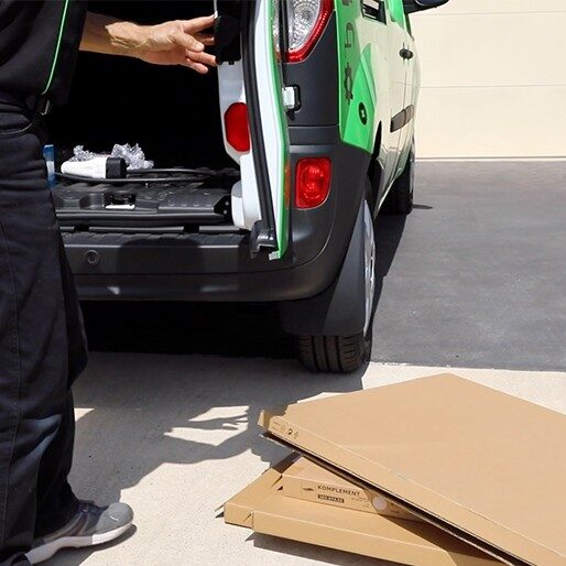 Package Removal kitset assembler removing cardboard packaging